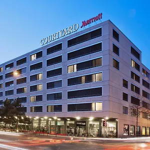 Courtyard By Marriott North Zurigo